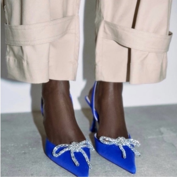 EMBELLISHED BOW HEELED SLINGBACKS - Picture 3 of 13